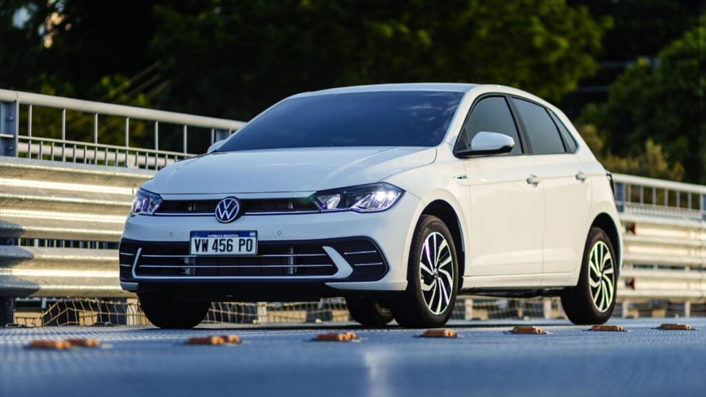 Poom Track Polo Track – VW Goldstein